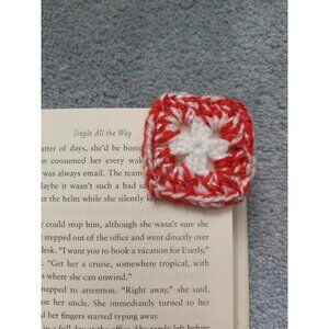 Red White Green Crochet Granny Square Pocket Bookmark • Raw Edge Corner Marker